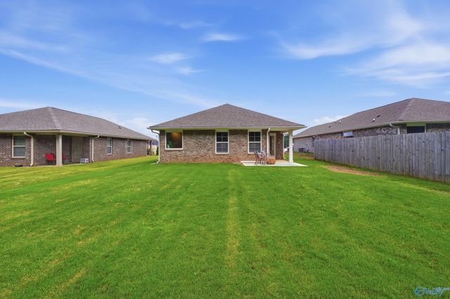 15423 Lapwing Cove, Athens, AL 35611