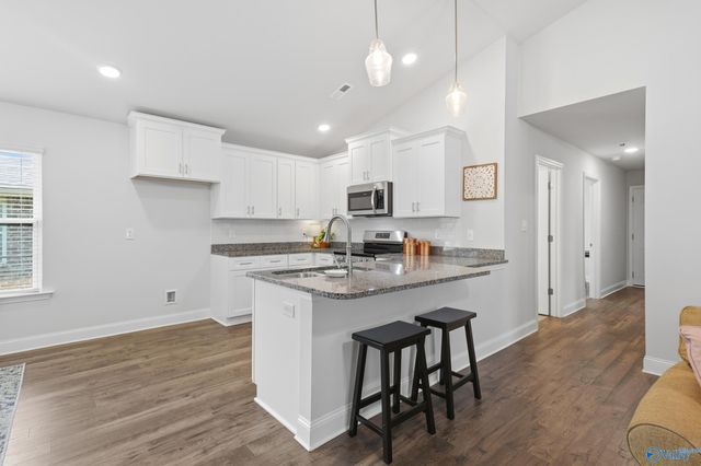 15423 Lapwing Cove, Athens, AL 35611
