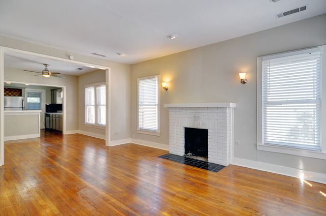 3324 S University Drive Down, Fort Worth, TX 76109