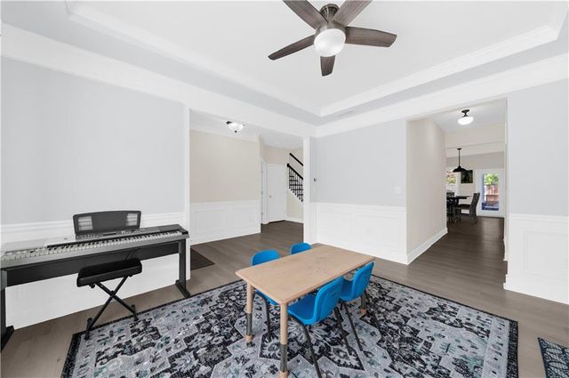 425 Spring View Drive, Woodstock, GA 30188