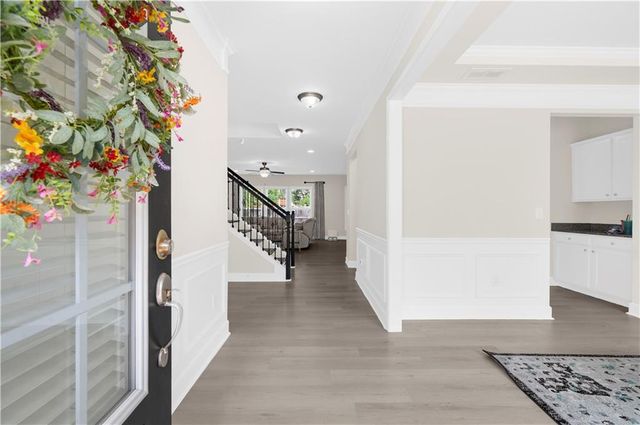 425 Spring View Drive, Woodstock, GA 30188