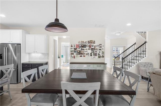425 Spring View Drive, Woodstock, GA 30188
