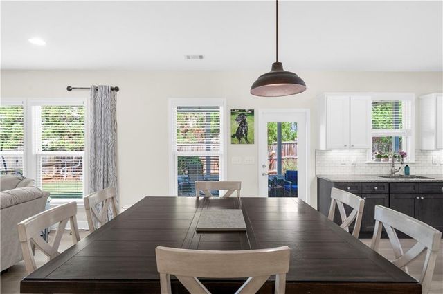 425 Spring View Drive, Woodstock, GA 30188