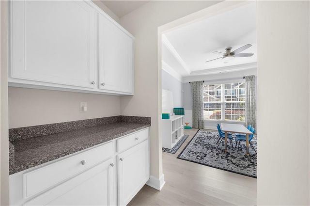 425 Spring View Drive, Woodstock, GA 30188