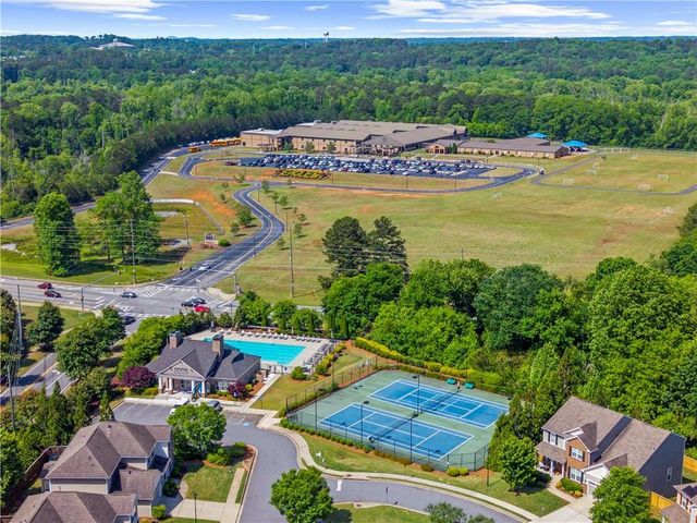 425 Spring View Drive, Woodstock, GA 30188