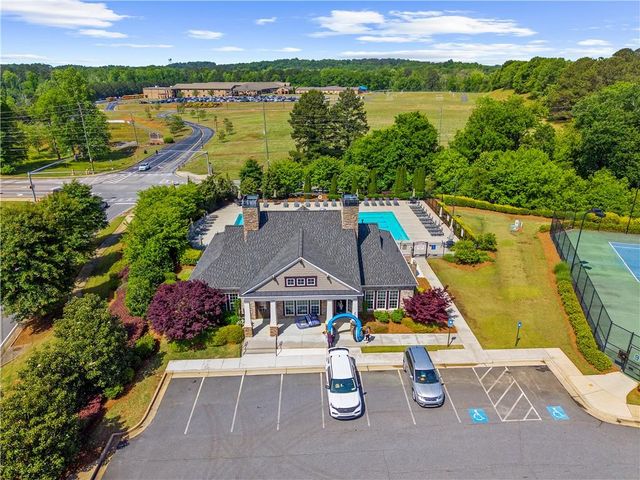 425 Spring View Drive, Woodstock, GA 30188