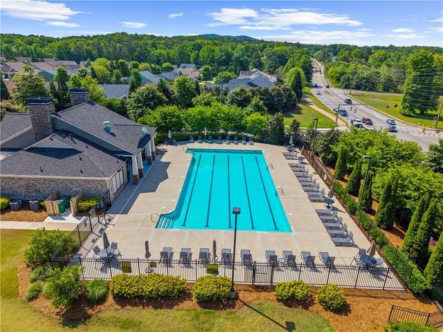 425 Spring View Drive, Woodstock, GA 30188