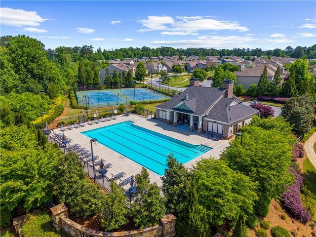 425 Spring View Drive, Woodstock, GA 30188
