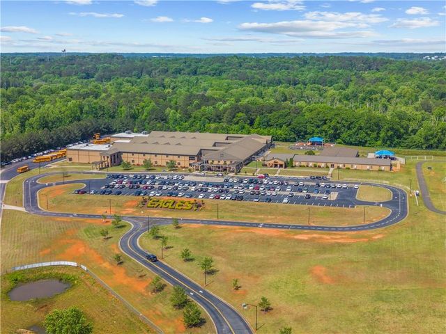 425 Spring View Drive, Woodstock, GA 30188