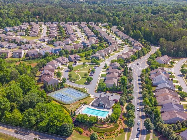 425 Spring View Drive, Woodstock, GA 30188