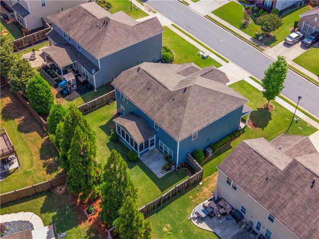 425 Spring View Drive, Woodstock, GA 30188