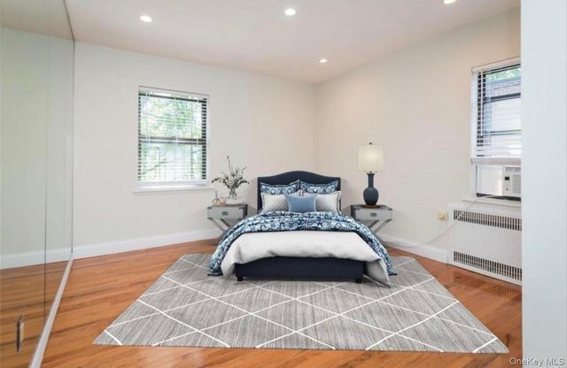 7 Bond Street 3B, Great Neck, NY 11021