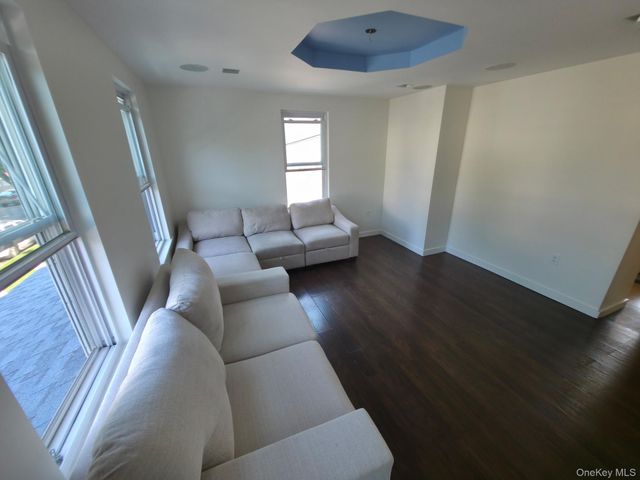 10648 97th Street, Ozone Park, NY 11417