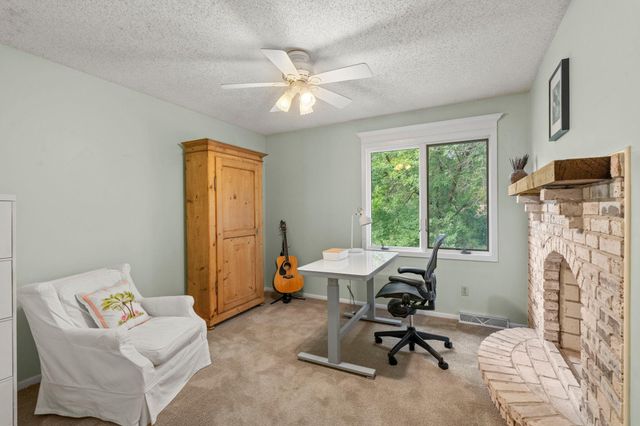 2600 Jewel Lane N, Plymouth, MN 55447