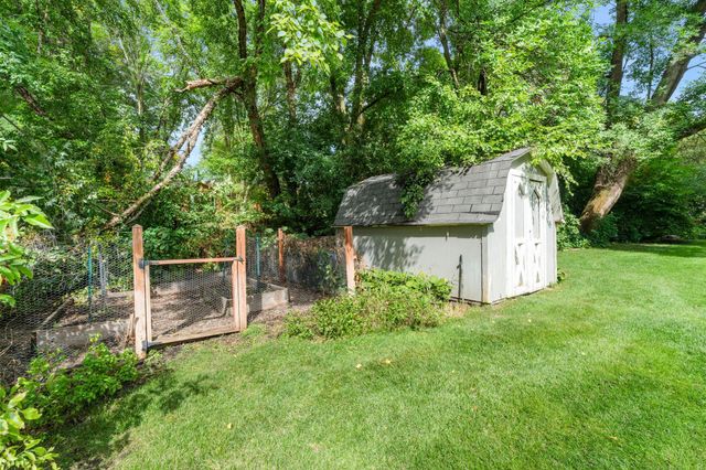 2600 Jewel Lane N, Plymouth, MN 55447