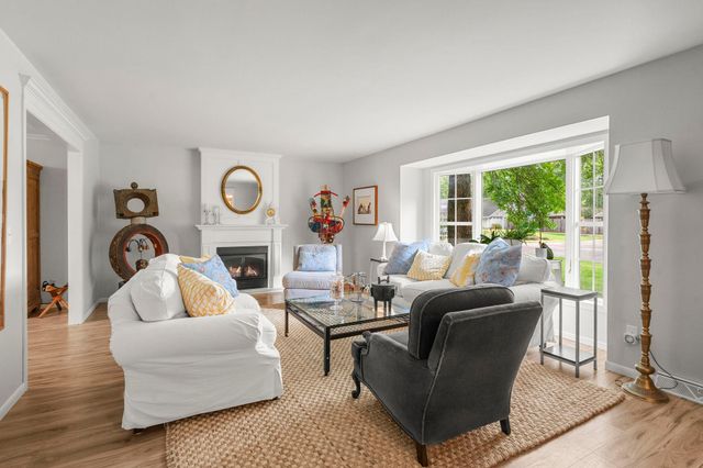 2600 Jewel Lane N, Plymouth, MN 55447