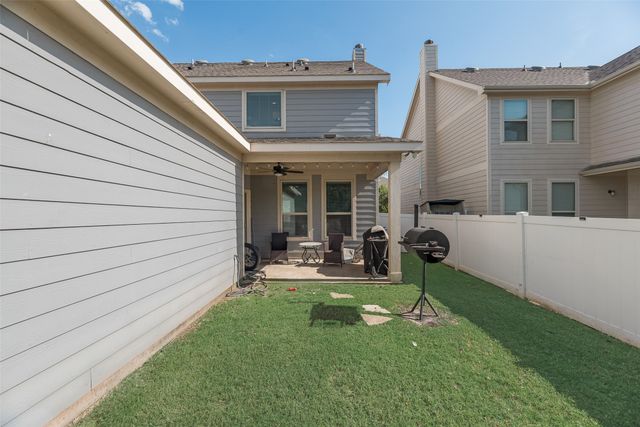 1033 Bruni Court, Aubrey, TX 76227