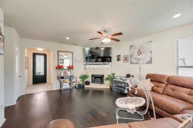 1033 Bruni Court, Aubrey, TX 76227