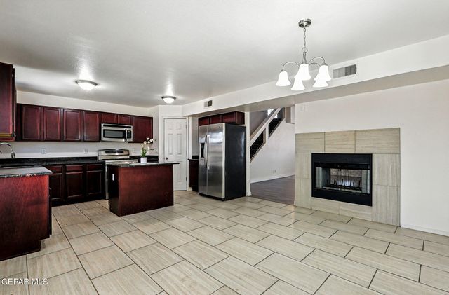 5052 Silver Cholla Drive, El Paso, TX 79934