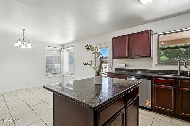 5052 Silver Cholla Drive, El Paso, TX 79934