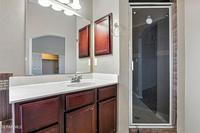 5052 Silver Cholla Drive, El Paso, TX 79934