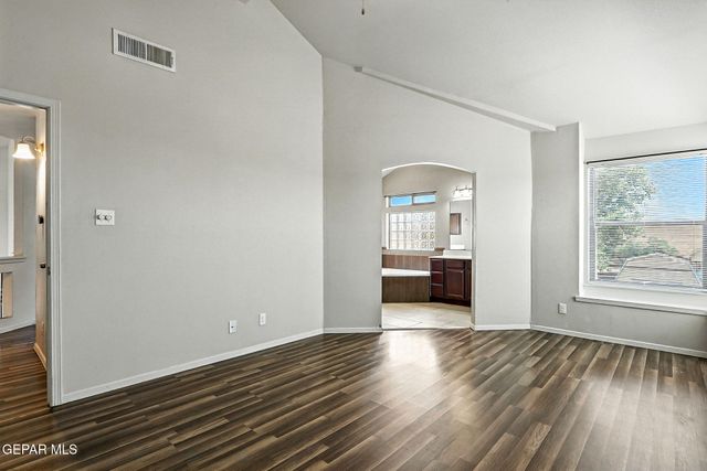 5052 Silver Cholla Drive, El Paso, TX 79934