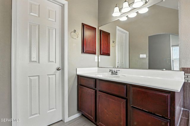 5052 Silver Cholla Drive, El Paso, TX 79934