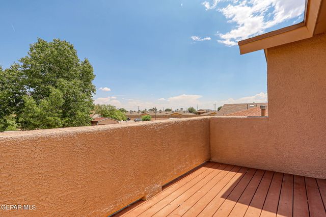 5052 Silver Cholla Drive, El Paso, TX 79934