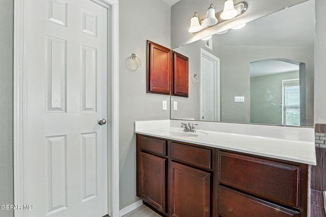 5052 Silver Cholla Drive, El Paso, TX 79934