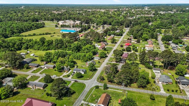 2005 Tower Hill Road, Kinston, NC 28501