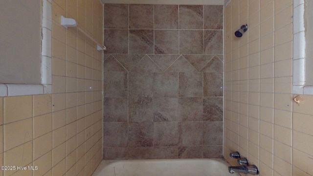 2005 Tower Hill Road, Kinston, NC 28501