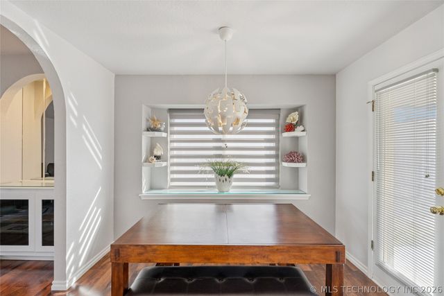 12306 E 77th Street N, Owasso, OK 74055