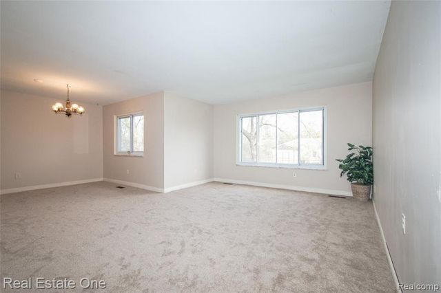 24690 Lakeland Street, Farmington Hills, MI 48336