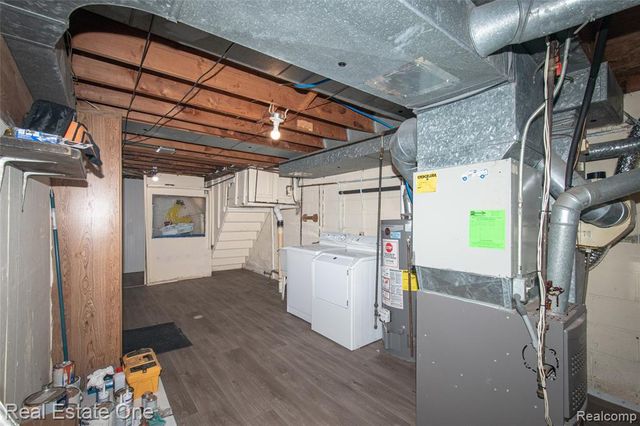 24690 Lakeland Street, Farmington Hills, MI 48336