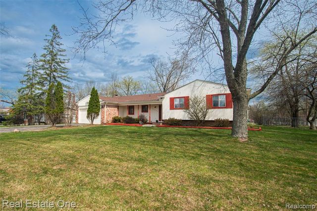 24690 Lakeland Street, Farmington Hills, MI 48336