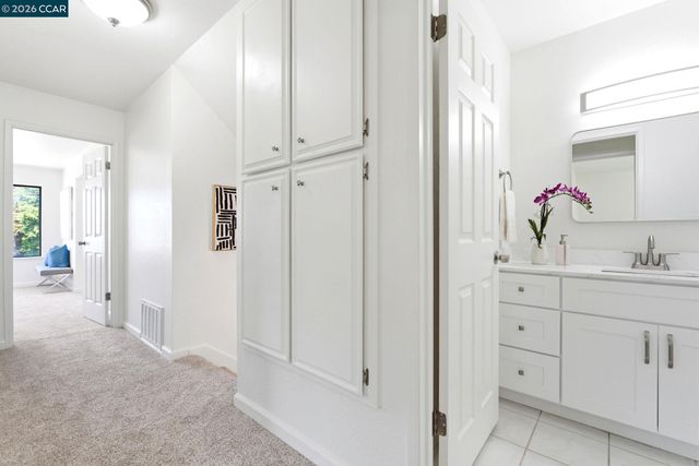 2173 Warwick Dr, Benicia, CA 94510