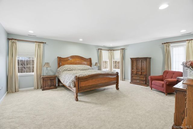 79 Majestic Ridge, Carmel, NY 10512