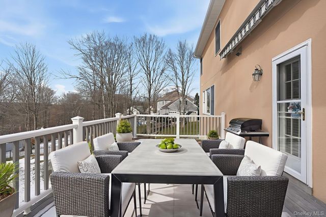 79 Majestic Ridge, Carmel, NY 10512