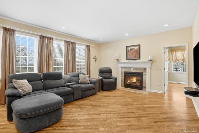 79 Majestic Ridge, Carmel, NY 10512