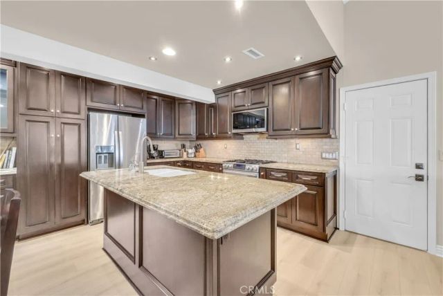 25934 Robin, Mission Viejo, CA 92691