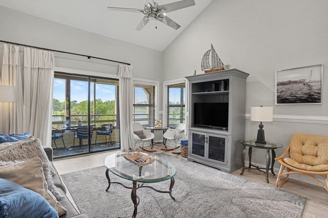 501 Maison Dr Apt E18, Myrtle Beach, SC 29572
