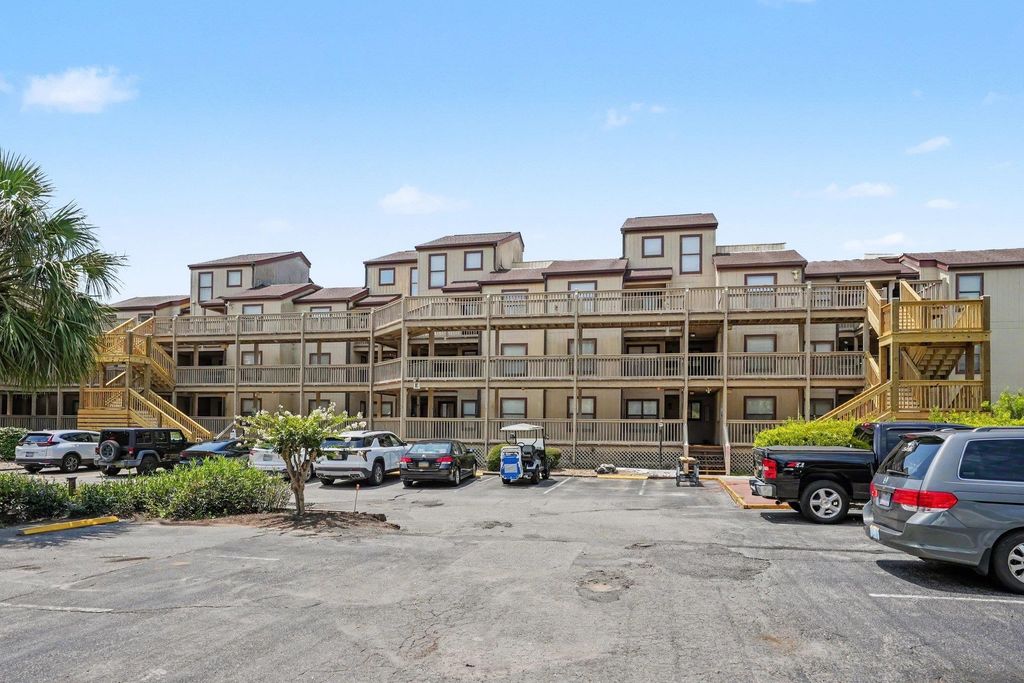 501 Maison Dr Apt E18, Myrtle Beach, SC 29572