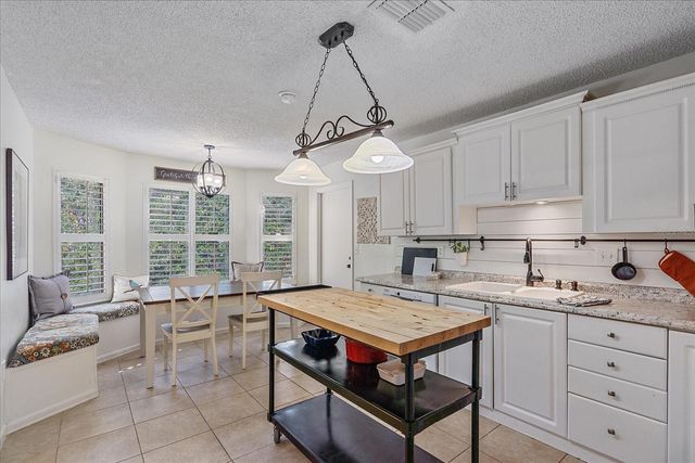 5766 FORESTER PINE COURT, Sarasota, FL 34243