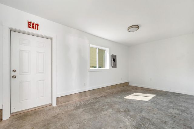 127 Isinglass Circle # 18, Barrington, NH 03825