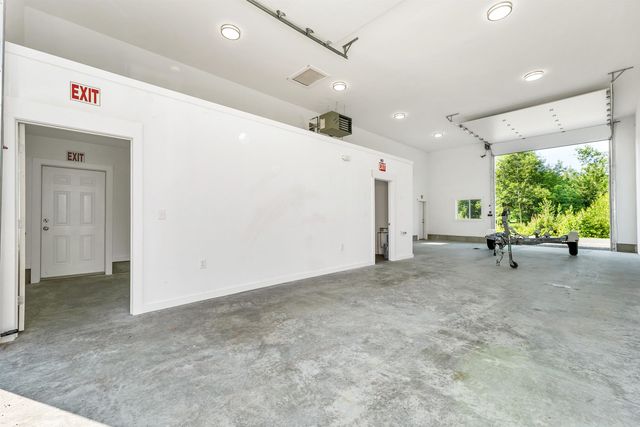 127 Isinglass Circle # 18, Barrington, NH 03825