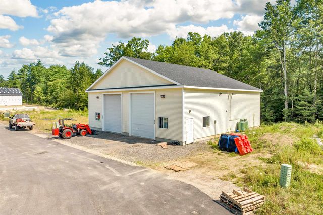 127 Isinglass Circle # 18, Barrington, NH 03825