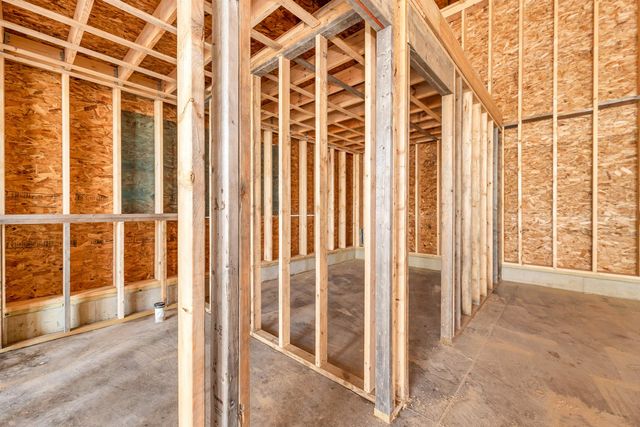 127 Isinglass Circle # 18, Barrington, NH 03825
