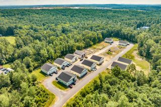 127 Isinglass Circle # 18, Barrington, NH 03825