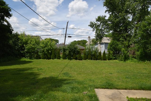 2226 Central Road, Glenview, IL 60025
