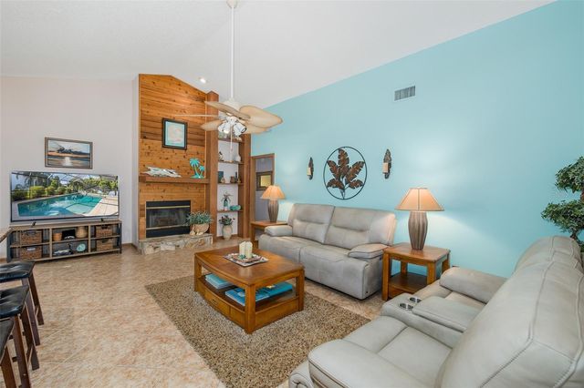 11810 SPANISH LAKE DRIVE, Tampa, FL 33635